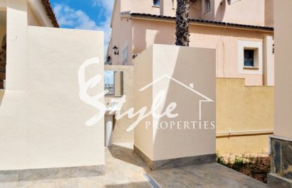 Resale - Villa - Pinar De Campoverde