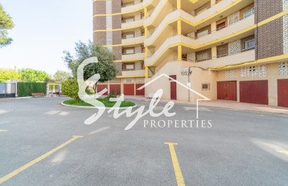 Buy apartment in 700 m from the beach in La Zenia, Orihuela Costa. ID 4110