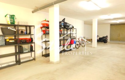 Купить виллу недалеко от пляжа, с видом на море в Гуардамар дель Сегура, Коста Бланка. ID 4114