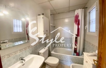 Buy apartment close to the beach in La Zenia, Orihuela Costa. ID 4129