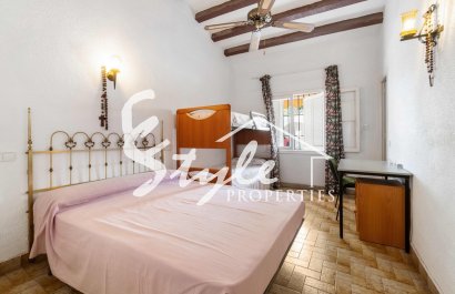 Resale - Villa - Punta Prima