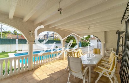 Resale - Villa - Punta Prima