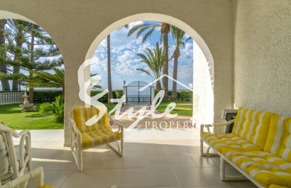 Unique First Line Property for sale in Punta Prima, Costa Blanca South, Spain ID 3747
