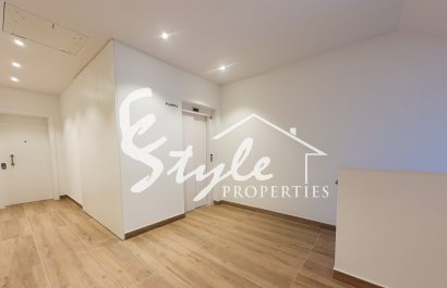 Reventa - Apartamento - Las Colinas - Las Colinas Golf