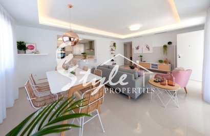 En venta villa en Ciudad Quesada, Costa Blanca ON1224