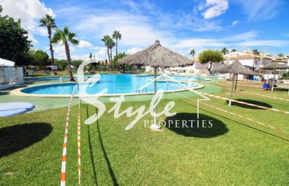 Buy bungalow close to the sea in Lago Jardin, Torrevieja, Costa Blanca. ID: 4290