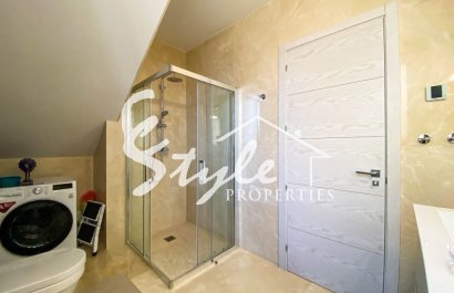 Resale - Villa - La Zenia