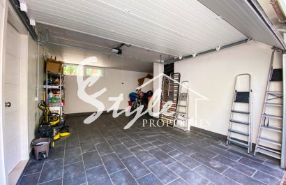 Resale - Villa - La Zenia