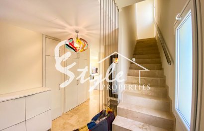 Resale - Villa - La Zenia