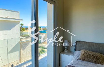 Resale - Villa - La Zenia