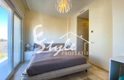 Resale - Villa - La Zenia