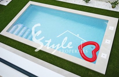 купить виллу в новом комплексе в загородном гольф клубе Виста Белла, ориуэла коста. ID: ON1367