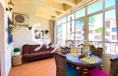 На продажу квартра с большой террасой у моря в Пунта Приме,Торревьеха, Коста Бланка.ID3636