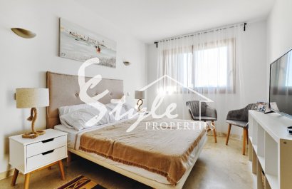 Ático 2 dormitorios en alquiler La Entrada, Punta Prima, Costa Blanca. ID092