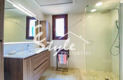 For rent 1 bedroom apartment near the sea Punta Prima, Costa Blanca, Spain. ID097