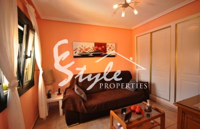 Resale - Villa - Villamartin