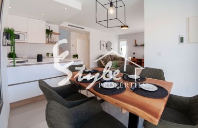 Вилла с бассейном рядом с пляжем, Ориуэла Коста, Испания.ON1411