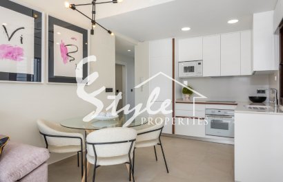 Apartamentos de obra nueva en venta en Los Balcones, Torrevieja, Costa Blanca, España ON1435_A