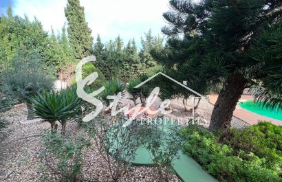 Buy Villa in Costa Blanca close to sea in Ciudad Quesada. ID: 4973