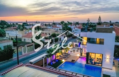 Modern villa for sale in La Florida, Torrevieja, Costa Blanca, Spain. ON1468