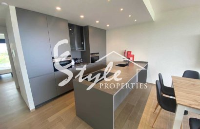 Reventa - Apartamento - Las Colinas - Las Colinas Golf