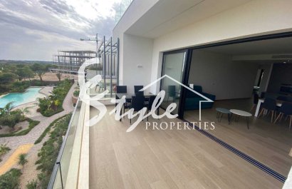Reventa - Apartamento - Las Colinas - Las Colinas Golf