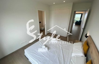 Reventa - Apartamento - Las Colinas - Las Colinas Golf