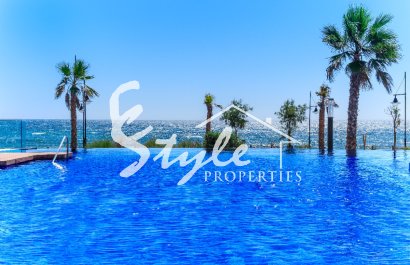 For rent apartment on the first line in Sea Senses, Punta Prima, Costa Blanca. ID105