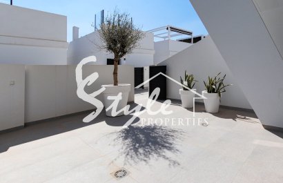Villa nueva en venta en Guardamar del Segura, Costa Blanca, Alicante, España.ON1508