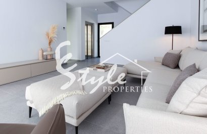 Villa nueva en venta en Guardamar del Segura, Costa Blanca, Alicante, España.ON1508