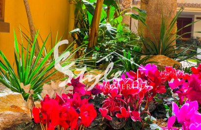 Сдается в аренду квартира с 2 спальнями, выходящая на южную сторону, в Ла Реколета, Пунта Прима, Коста Бланка. ID101