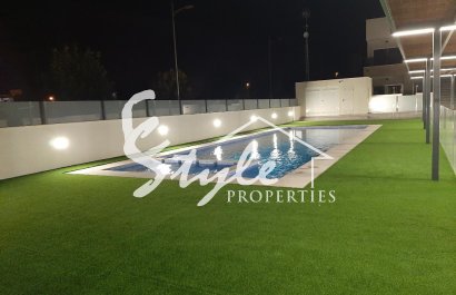 Apartamentos de obra nueva en Pilar de La Horadada, Costa Blanca, España. ON1512_A