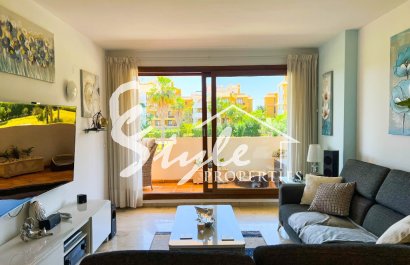 Продается квартира южной ориентации недалеко от пляжа в Ла Энтрада, Пунта Прима, Коста Бланка, Испания. ID3326