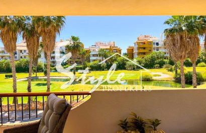 Продается квартира южной ориентации недалеко от пляжа в Ла Энтрада, Пунта Прима, Коста Бланка, Испания. ID3326