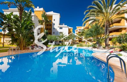 Продается квартира южной ориентации недалеко от пляжа в Ла Энтрада, Пунта Прима, Коста Бланка, Испания. ID3326