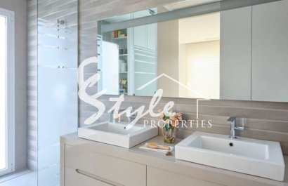 Resale - Villa - Las Colinas - Las Colinas Golf