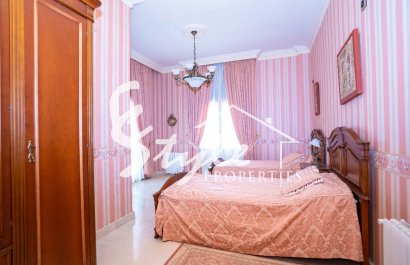 Resale - Villa - Campoamor