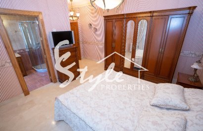 Resale - Villa - Campoamor