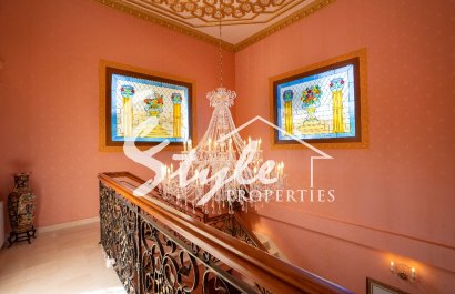 Resale - Villa - Campoamor