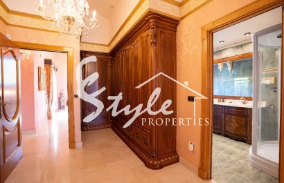 Resale - Villa - Campoamor