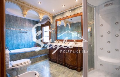 Resale - Villa - Campoamor