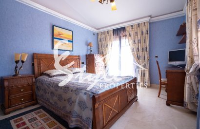 Resale - Villa - Campoamor