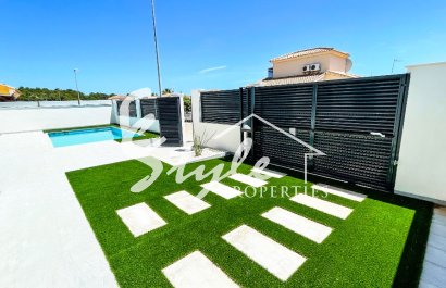 Виллы новой постройки в Пилар де ла Орадада, Пинар де Камповерде, Коста Бланка.Испания.ON1632