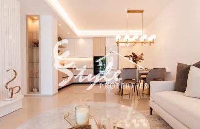 Apartamentos modernos en venta en Quesada, Costa Blanca Sur, España. ON1645_B