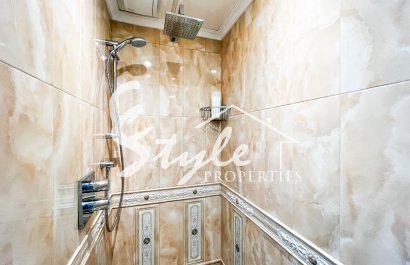 Resale - Villa - La Mata