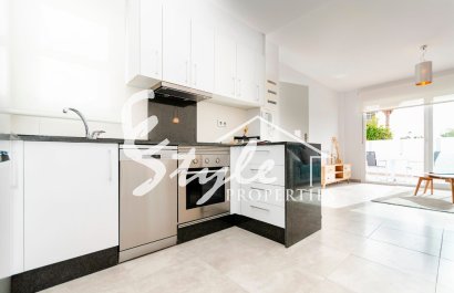 Villa moderna en venta en Torreta, Torrevieja, Costa Blanca, España. ON1732