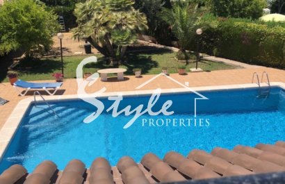 se vende chalet en Cabo Roig, Orihuela Costa , Costa Blanca. ID1158