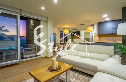 Продается новая вилла под ключ в Рохалесе, Коста Бланка, Испания. ОN1757