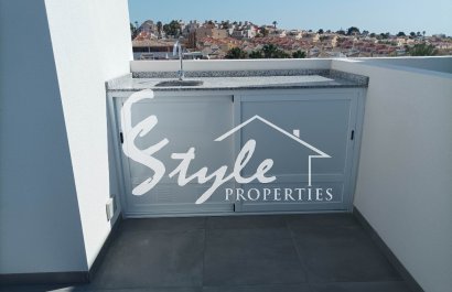 New build townhouses for sale in Villamartin, Costa Blanca, Spain. ON1782