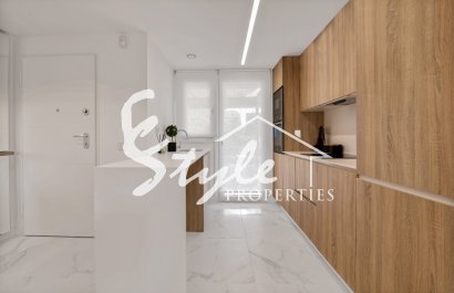 Пентхаус у моря в новостройке на продажу в Торревьехе, Аликанте, Коста Бланка, Испания ON1493_A